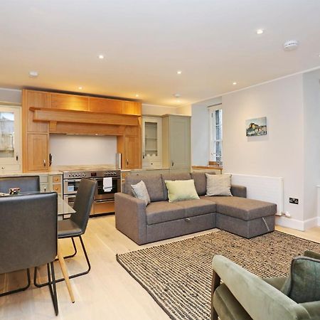 Joivy Modern And Airy Flat On The Historic Royal Mile Lejlighed EDI Eksteriør billede