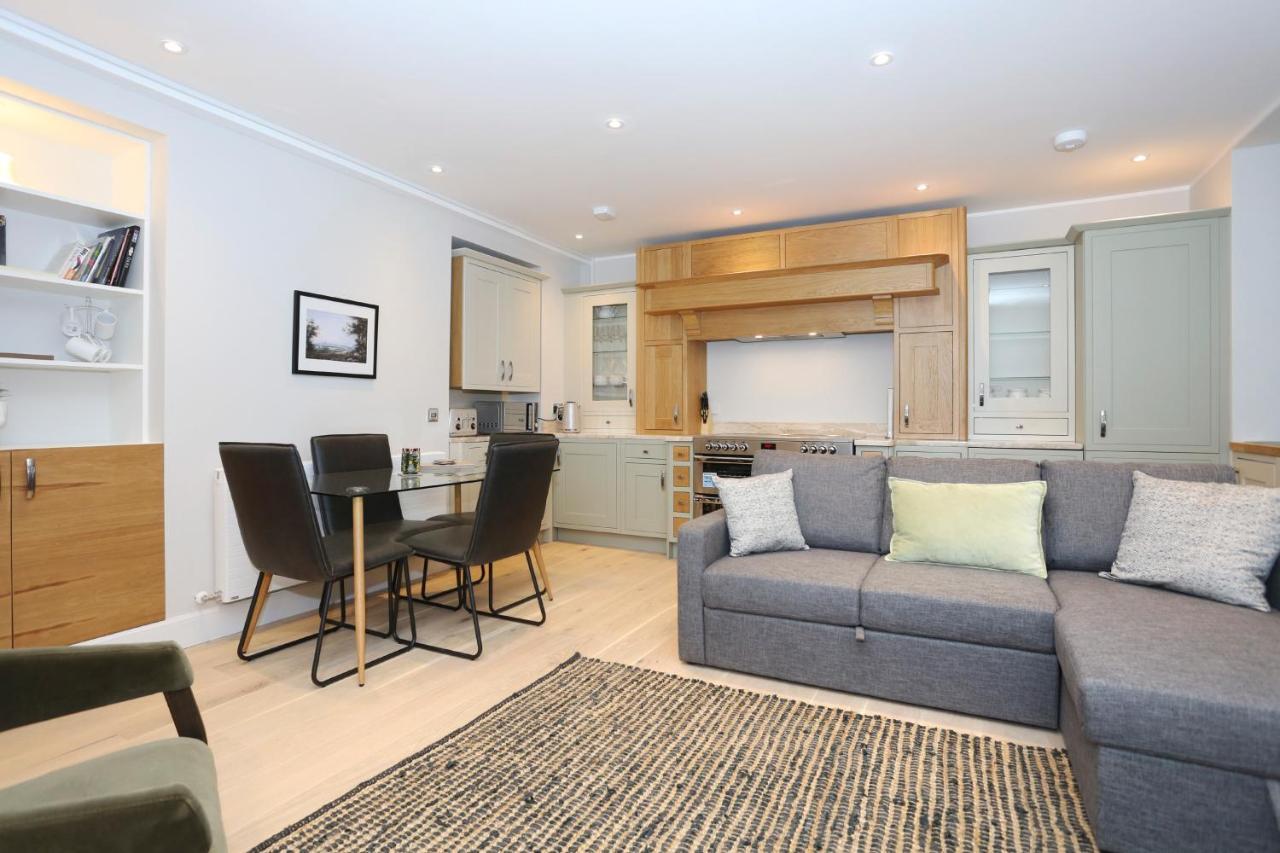 Joivy Modern And Airy Flat On The Historic Royal Mile Lejlighed EDI Eksteriør billede
