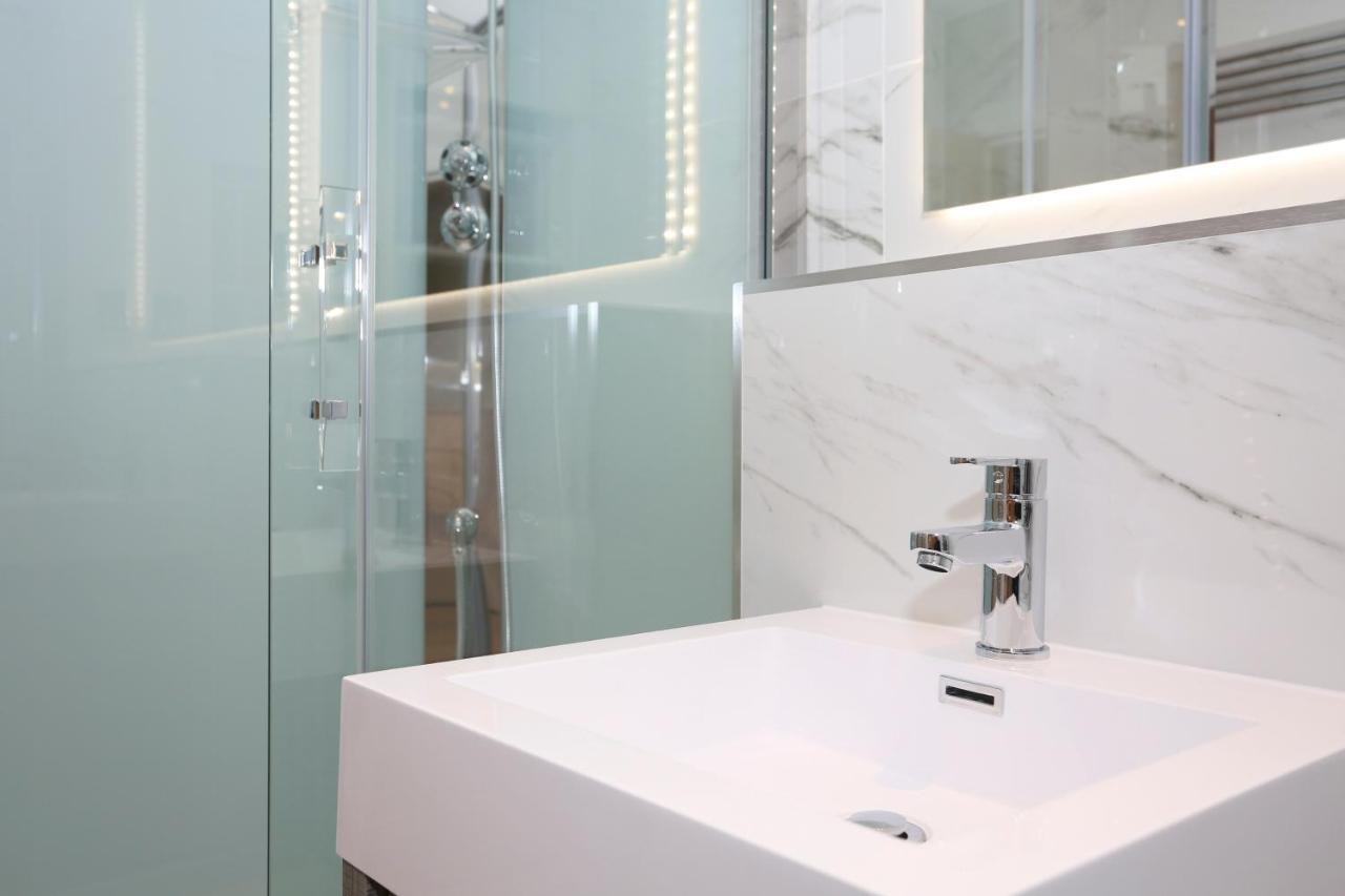 Joivy Modern And Airy Flat On The Historic Royal Mile Lejlighed EDI Eksteriør billede
