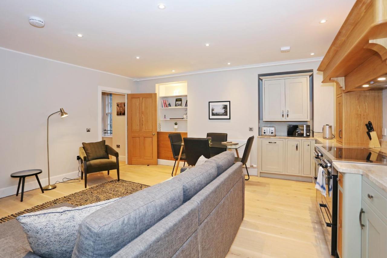 Joivy Modern And Airy Flat On The Historic Royal Mile Lejlighed EDI Eksteriør billede