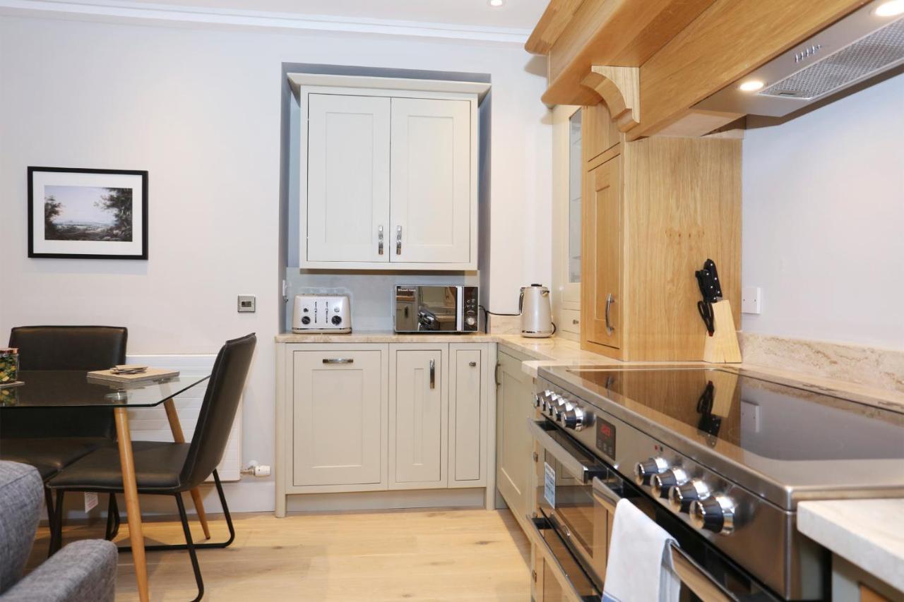 Joivy Modern And Airy Flat On The Historic Royal Mile Lejlighed EDI Eksteriør billede