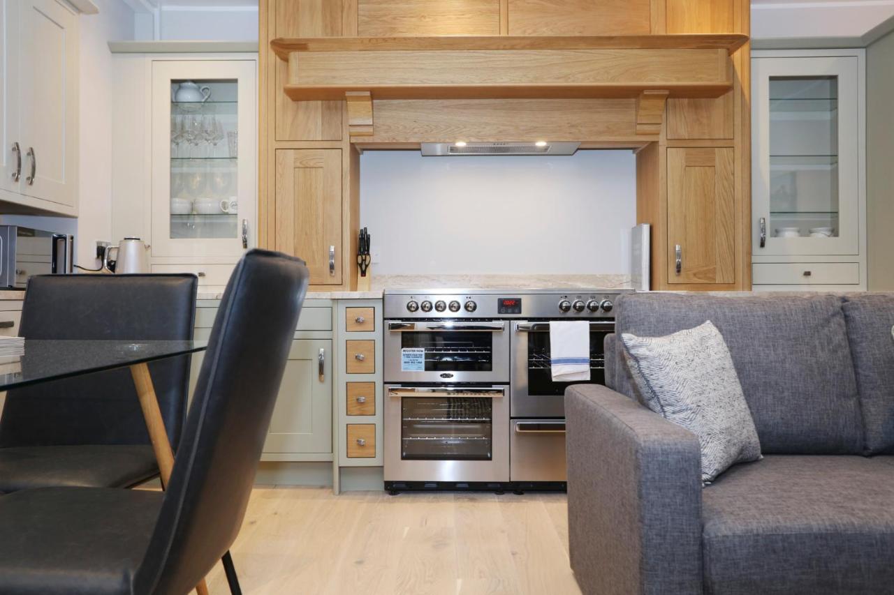 Joivy Modern And Airy Flat On The Historic Royal Mile Lejlighed EDI Eksteriør billede